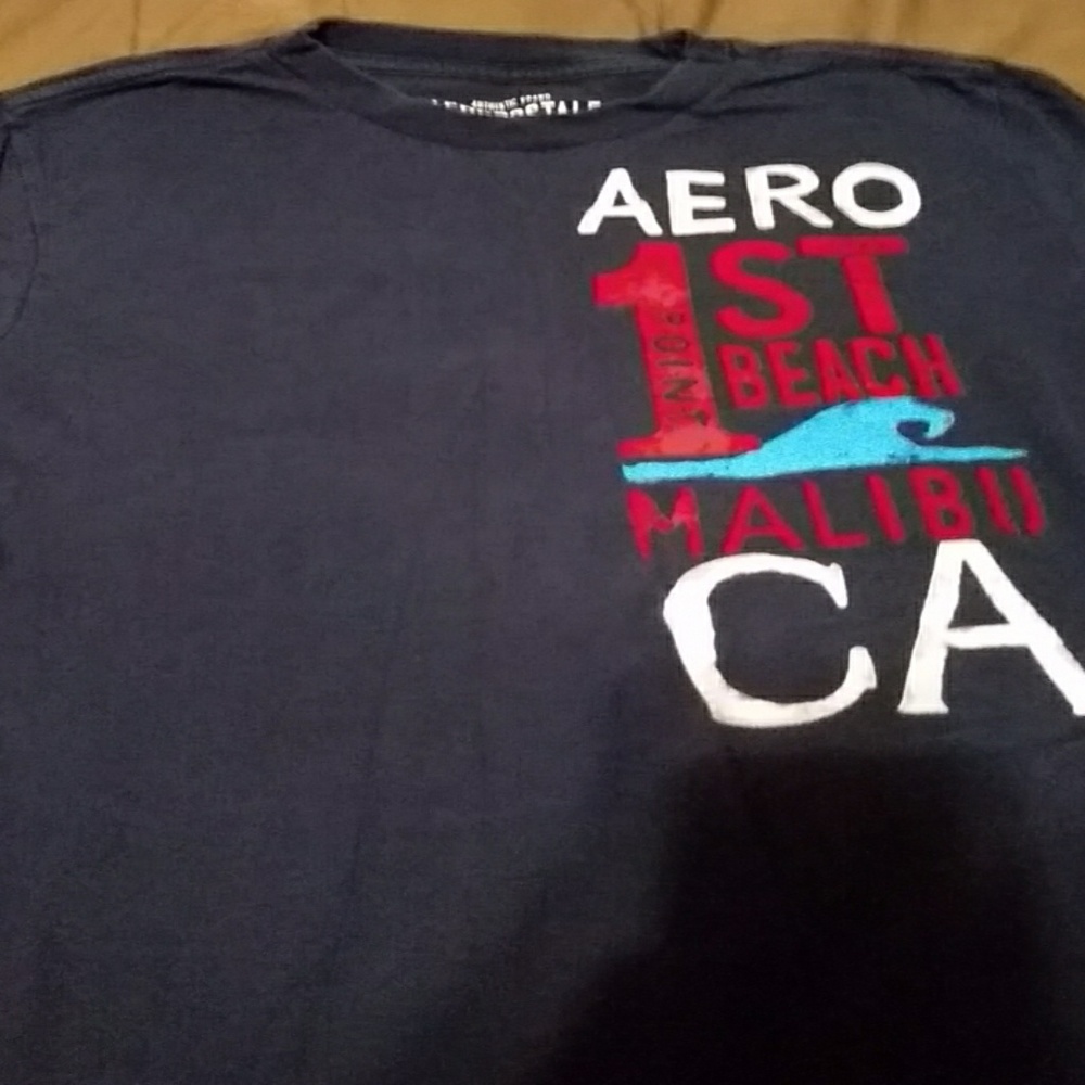 Small mens aero tee shirt